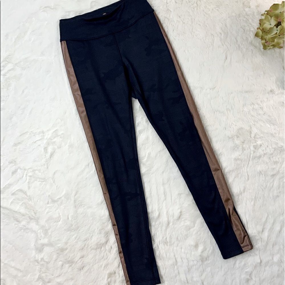 Women’s ENSMBL athletic leggings